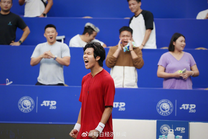 100T力克G2，Elk完成史诗逆转强强对话成都决赛之夜，锁定晋级资格